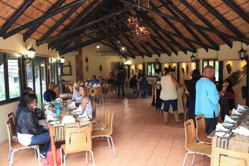 Gooderson Dumazulu Lodge Hluhluwe Bagian luar foto