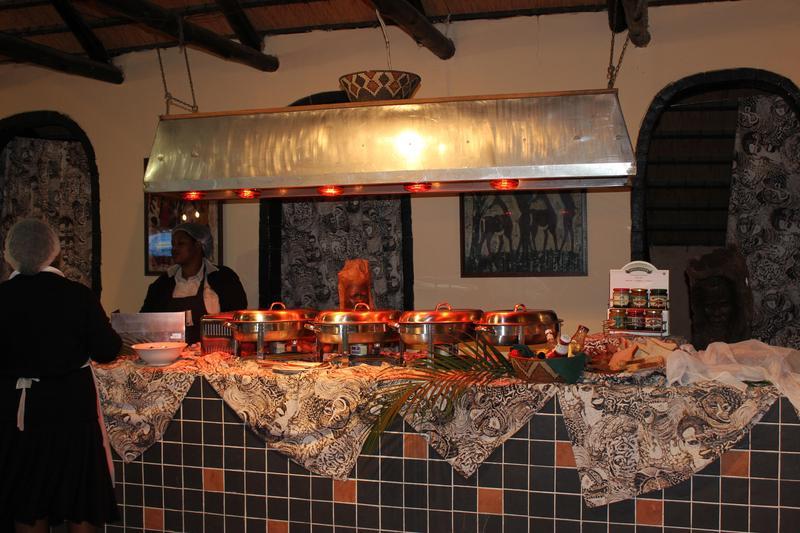 Gooderson Dumazulu Lodge Hluhluwe Bagian luar foto