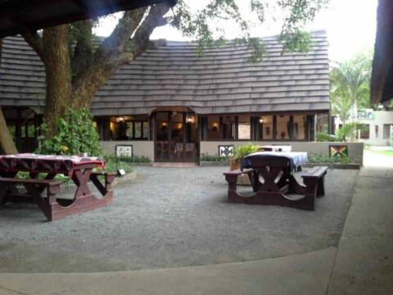 Gooderson Dumazulu Lodge Hluhluwe Bagian luar foto