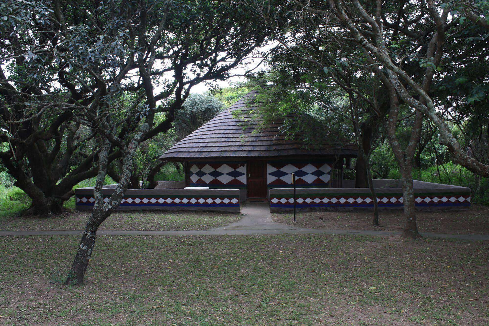 Gooderson Dumazulu Lodge Hluhluwe Bagian luar foto