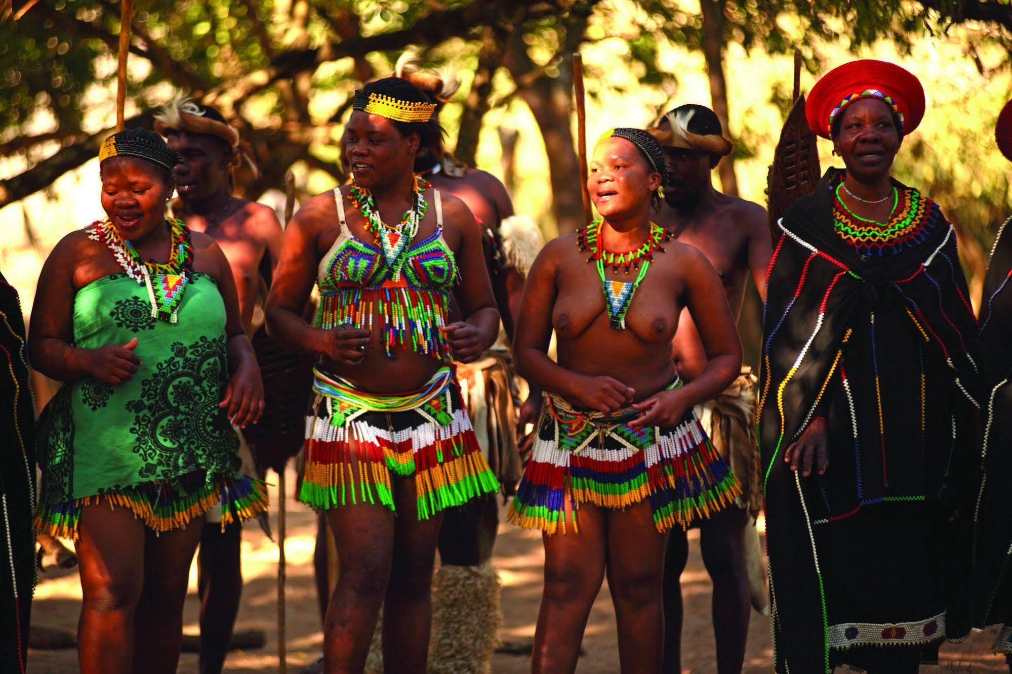 Gooderson Dumazulu Lodge Hluhluwe Bagian luar foto