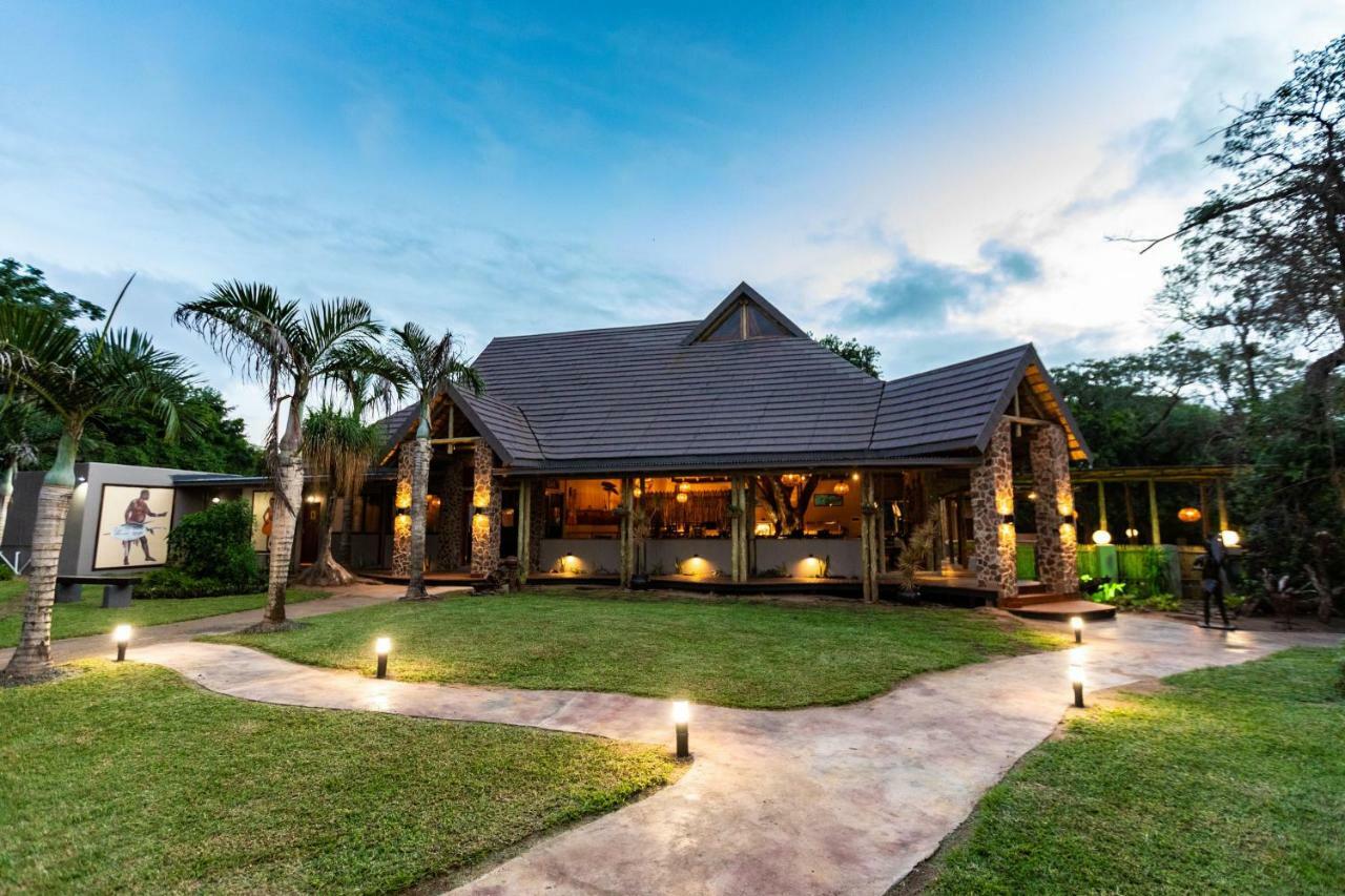 Gooderson Dumazulu Lodge Hluhluwe Bagian luar foto