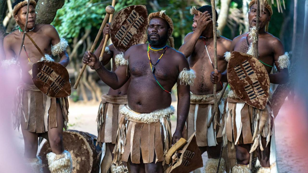 Gooderson Dumazulu Lodge Hluhluwe Bagian luar foto