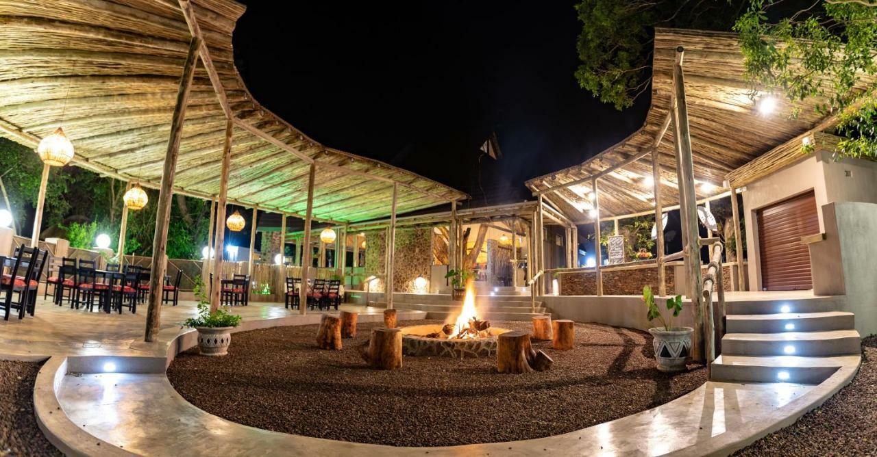 Gooderson Dumazulu Lodge Hluhluwe Bagian luar foto