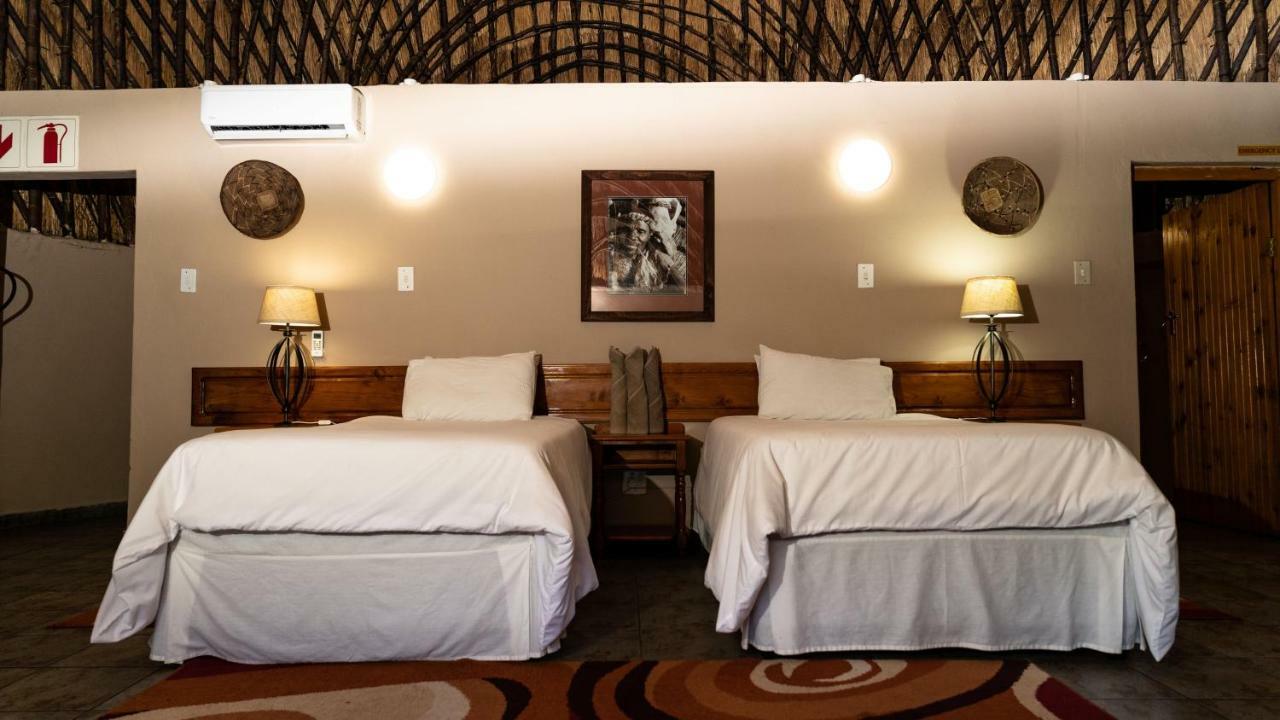Gooderson Dumazulu Lodge Hluhluwe Bagian luar foto