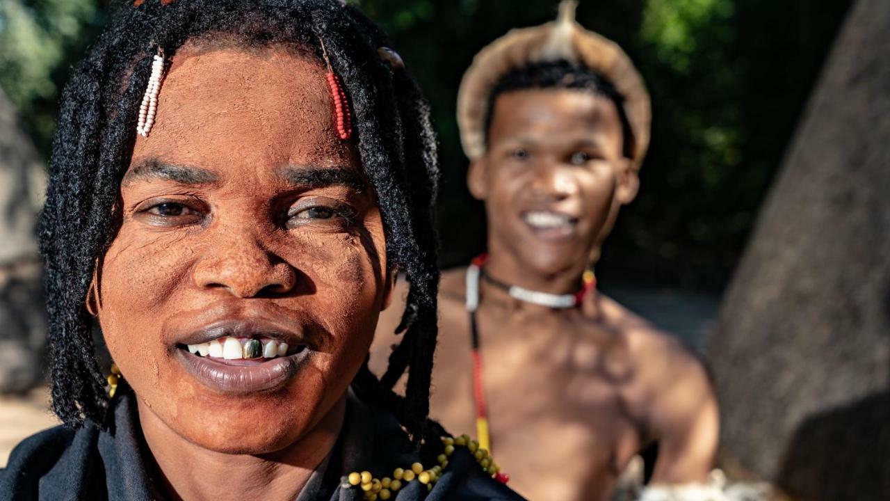 Gooderson Dumazulu Lodge Hluhluwe Bagian luar foto