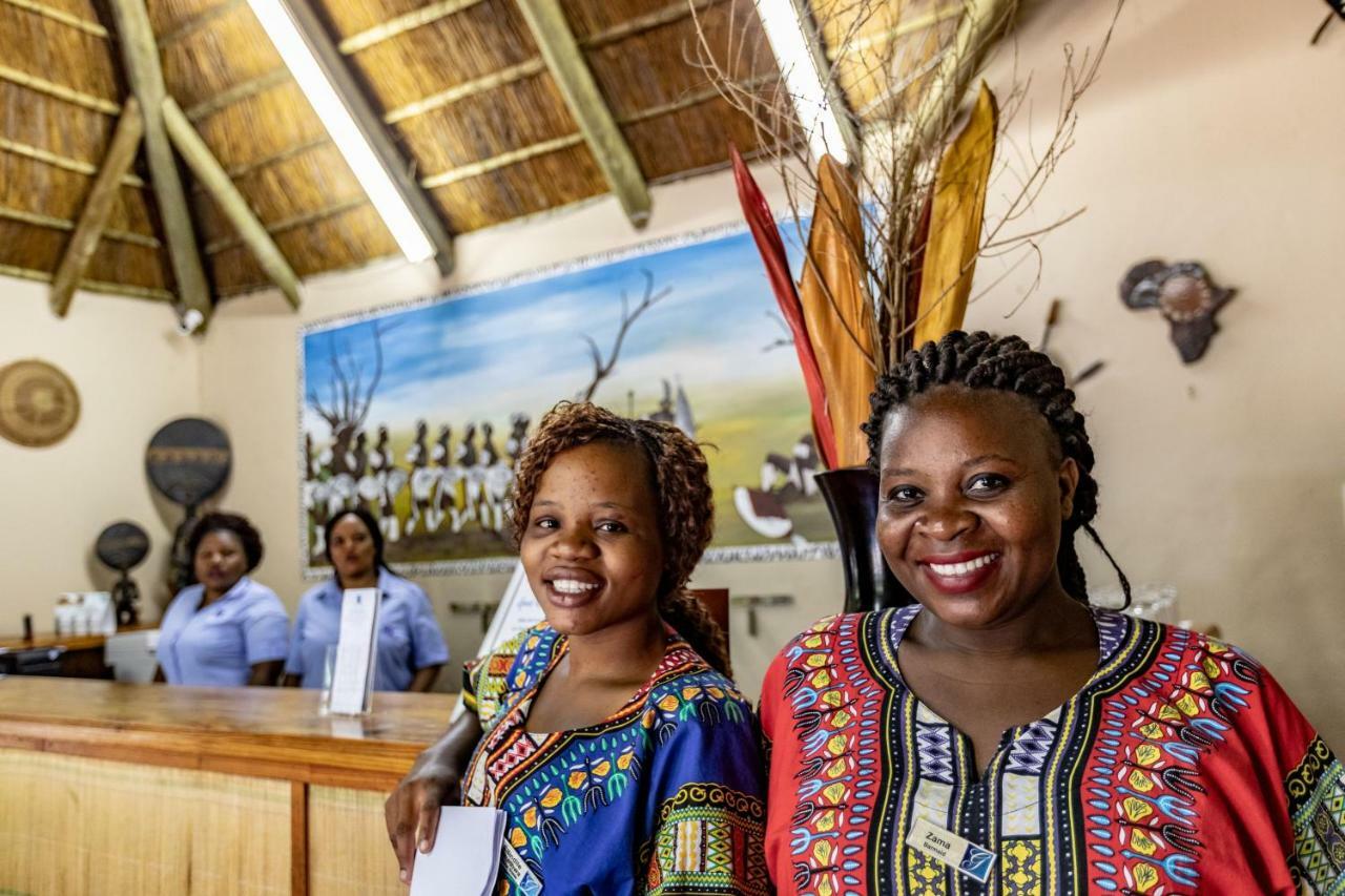 Gooderson Dumazulu Lodge Hluhluwe Bagian luar foto